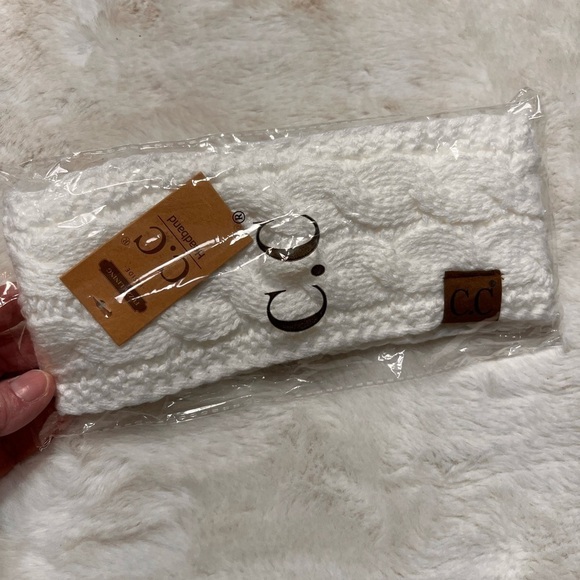 C.C fuzzy lining white headband - Picture 1 of 4